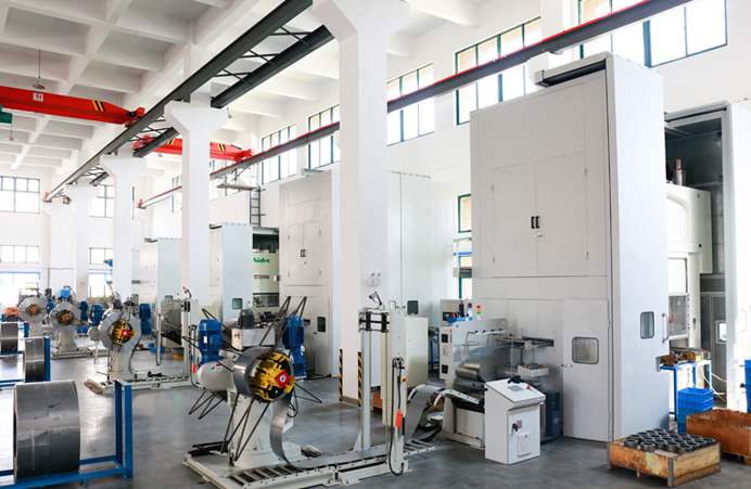 如何评估一家智能传动设备公司的技术研发与制造实力？